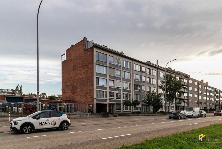 Appartement te koop in DEURNE