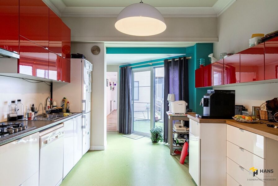 Appartementsgebouw te koop in DEURNE