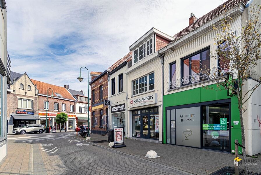 Commercieel gebouw te koop in KAPELLEN