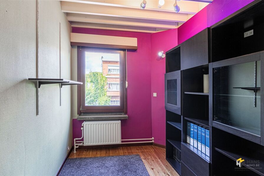 Eengezins woning te koop in DEURNE