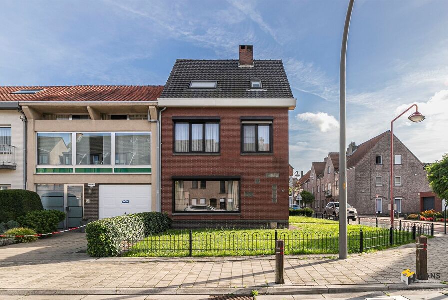 Eengezins woning te koop in STABROEK