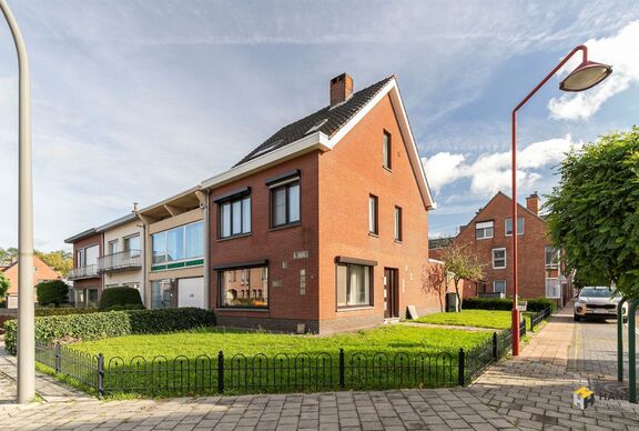 Eengezins woning te koop in STABROEK