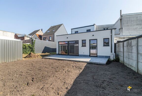 Woning te koop in HOEVENEN